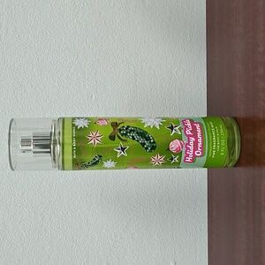 Bath & Body Works HOLIDAY PICKLE ORNAMENT Limited Edition Mist